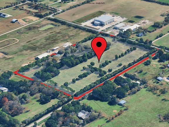 3rd image of 20402 Peters Rd