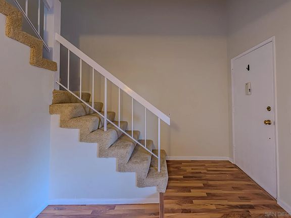 3rd image of 10971 Clairemont Mesa Blvd