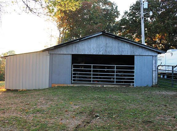 5th image of 756 Beaver Creek Dr