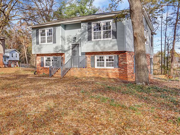 3rd image of 103 Chuckwood Dr