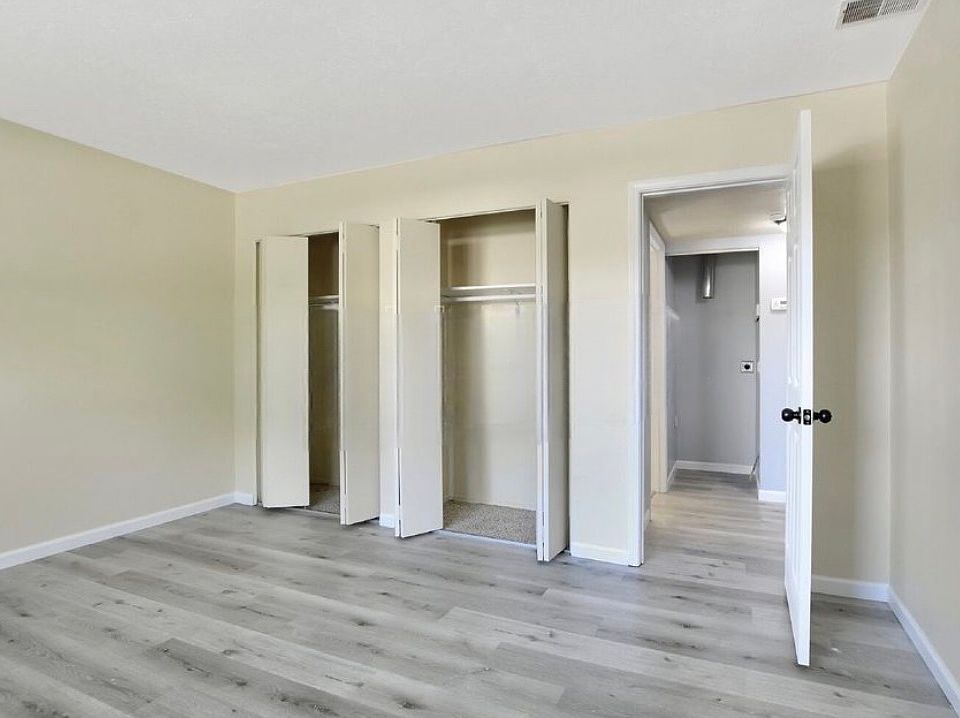 1st image of 819 Lancelot Ct