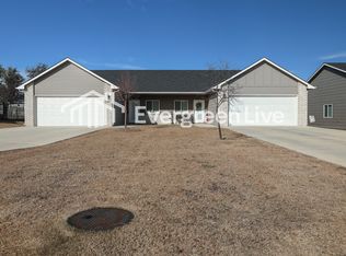 108 E Santa Fe Cir, Mulvane, KS 67110