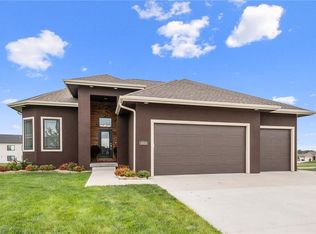 1513 NW Prairie Creek Dr, Grimes, IA 50111