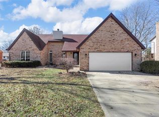 17 Bourdelais Dr, Swansea, IL