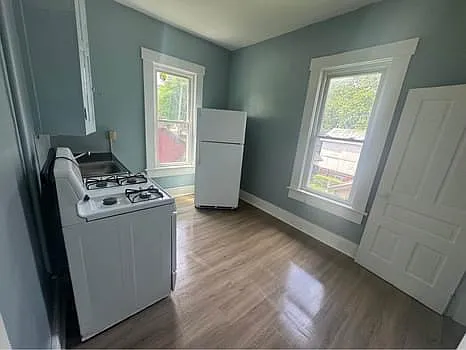 Studio, $775 — Photo 1