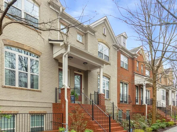 457 Alderwood St, Sandy Springs, GA 30328
