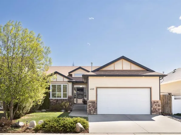 482 W Wishart St, Red Deer, AB T4N 7E9