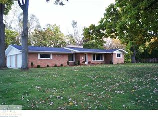 5226 Park Lake Rd, East Lansing, MI 48823