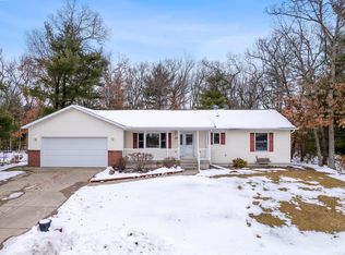 315 Dogwood Ln, Wisconsin Dells, WI 53965
