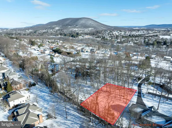 927 Oak Ridge Ave, State College, PA 16801