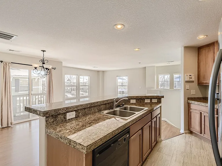 17101 Waterhouse Cir #E — Photo 4