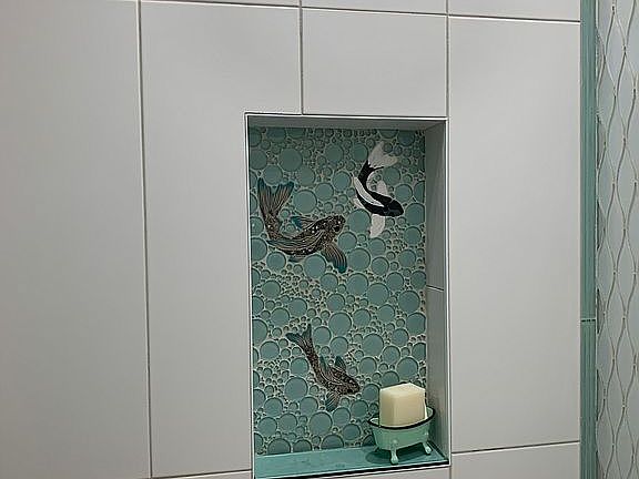 Custom shower/tub niche