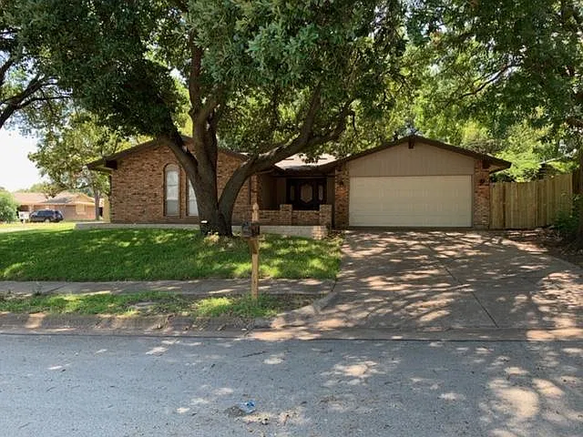 748 Salsbury Cir