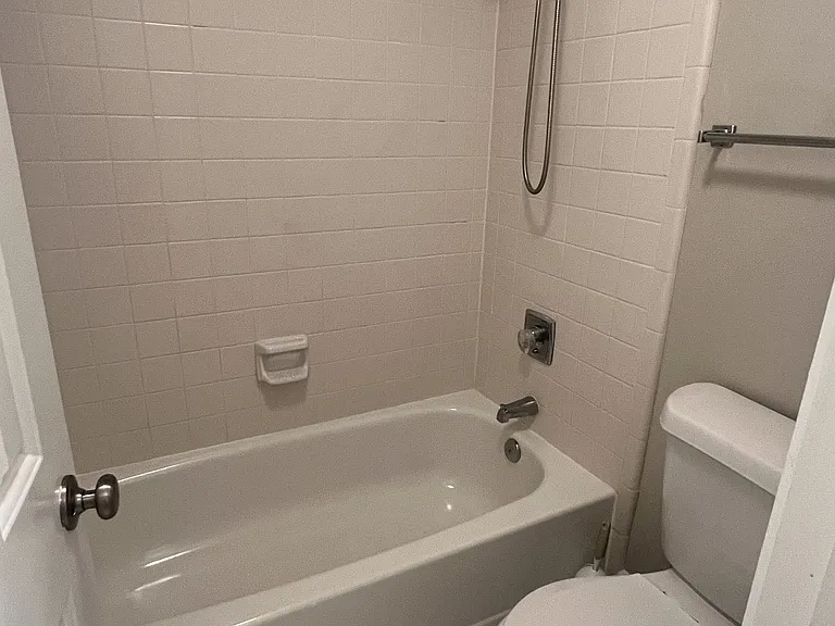 2301 Pine Heights Dr NE — Photo 18