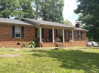 255 Scenic Hill Dr, Paris, TN 38242