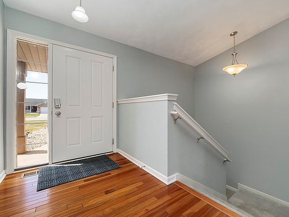 3rd image of 4630 Glen Echo Way