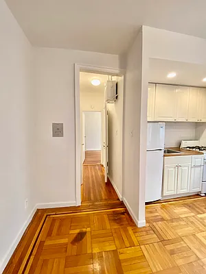 Rented by Waverly Realty Associates | media 19