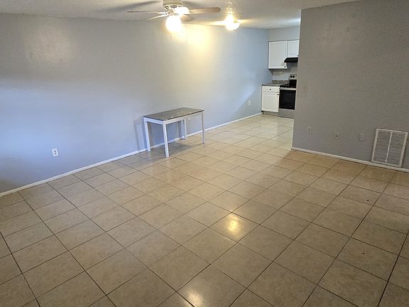 4th image of 3903 7th St E