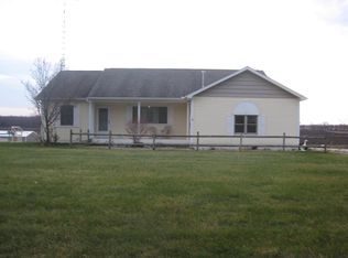 10567 Hill Rd, Swartz Creek, MI 48473