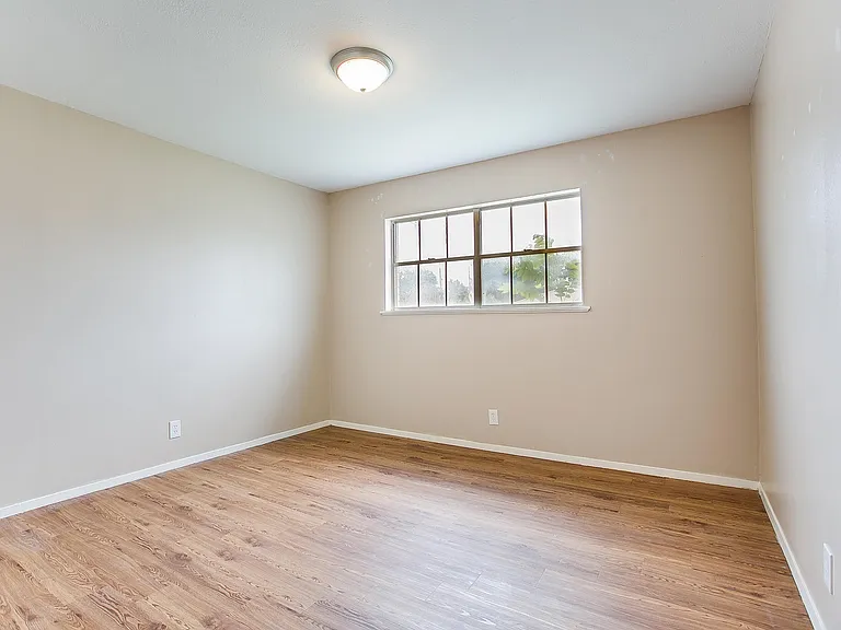 3202 Tanglewood Dr — Photo 17