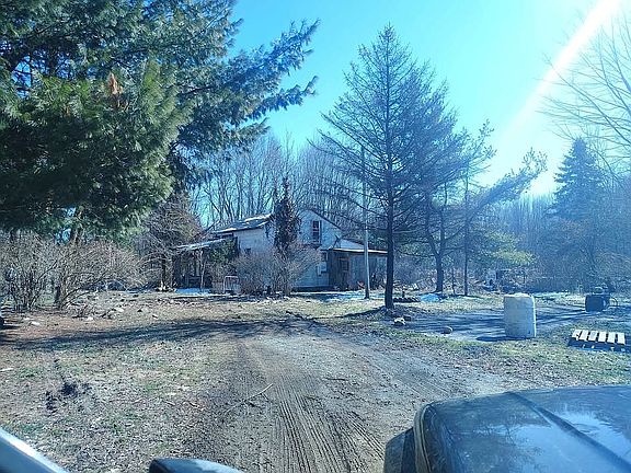 3rd image of 8983 Shadeland Rd