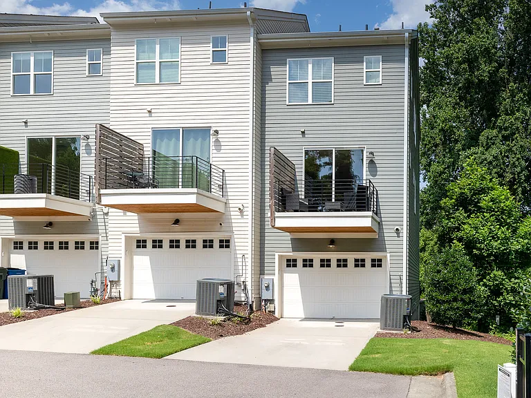 758 Peakland Pl — Photo 24