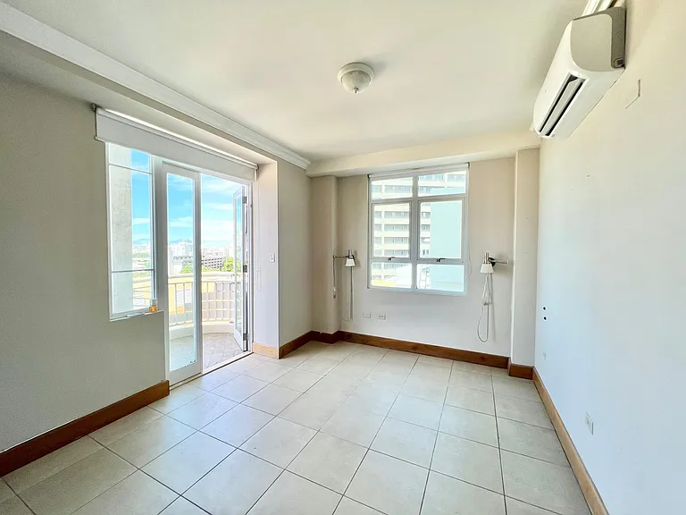 310 Avenida De Diego — Photo 29