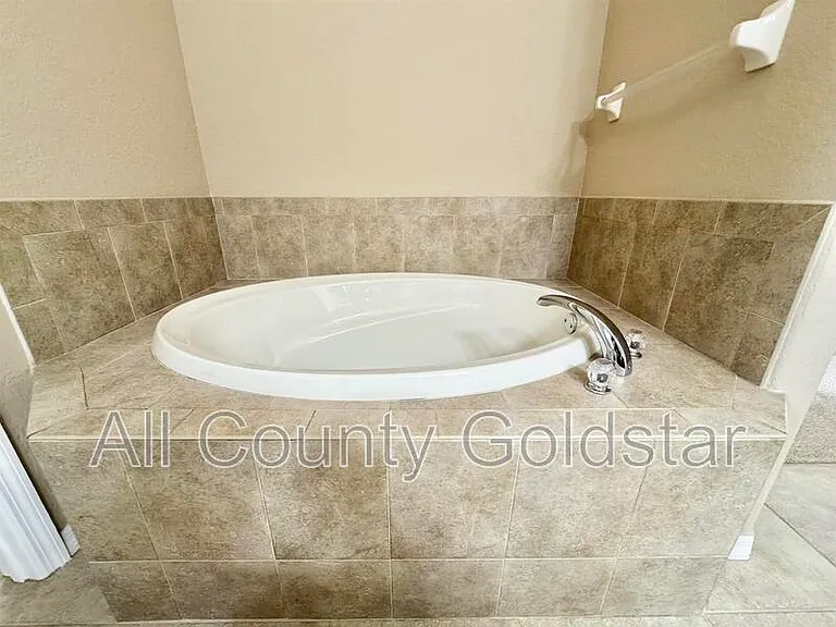 11489 Tinder Ct — Photo 9