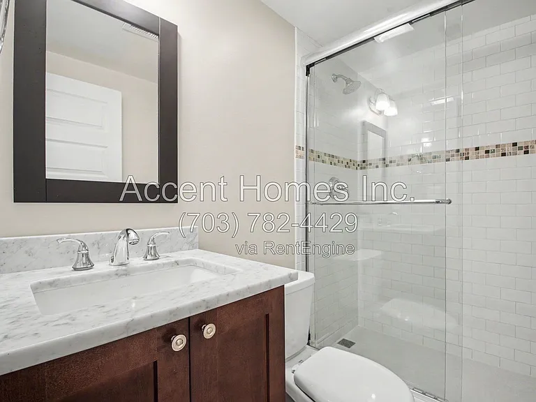 14 W Caton Ave — Photo 27