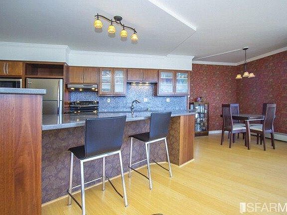 3rd image of 1200 Gough St Unit 11D