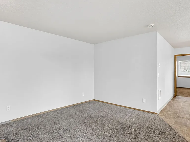 13024 SE Tessa St — Photo 7