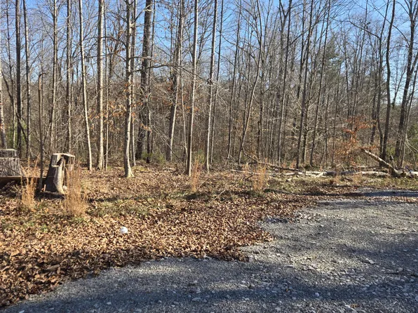 1434 Catoosa Rd, Wartburg, TN 37887