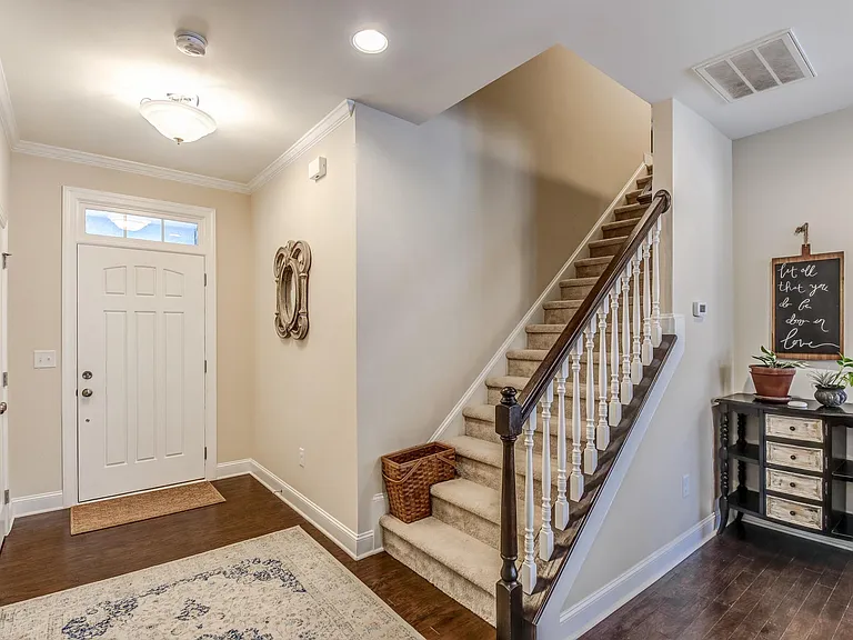 329 Acorn Hollow Pl — Photo 8