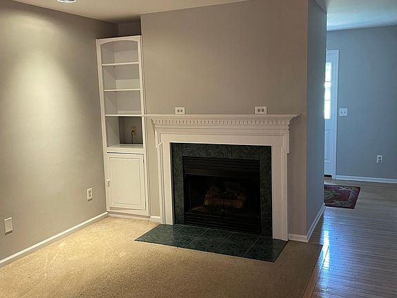 Dining room with fireplace