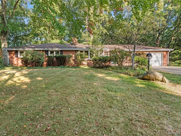 4482 Edwin Dr NW, Canton, OH 44718