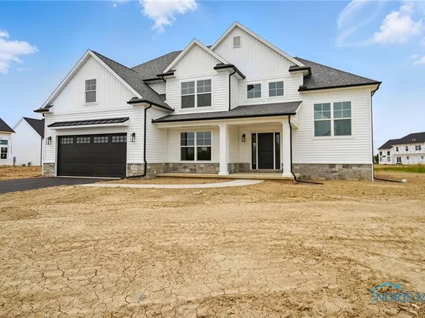 151 Barton Creek Dr, Perrysburg, OH 43551
