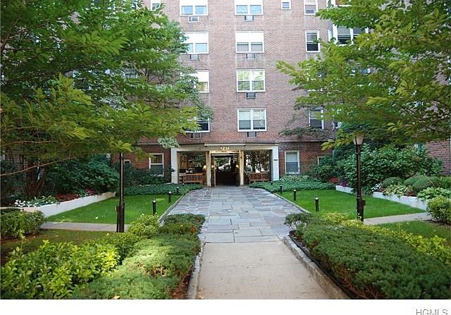 120 East Hartsdale Avenue is a great place to live