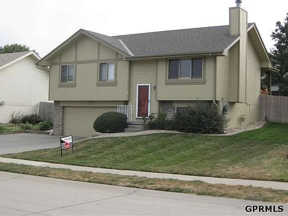 2nd image of 15307 Rock Creek Dr