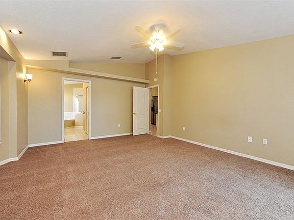 5th image of 22629 Willow Lakes Dr