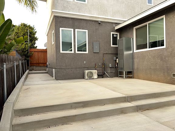 4th image of 2236 Sea Breeze Dr