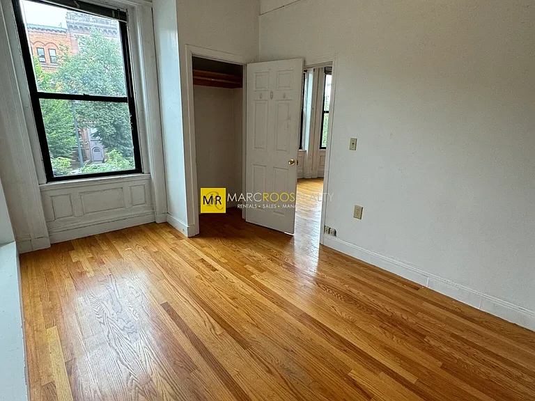 587 Beacon St #2B — Photo 6