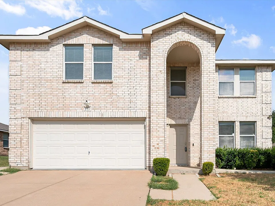 511 Travis Ranch Trl