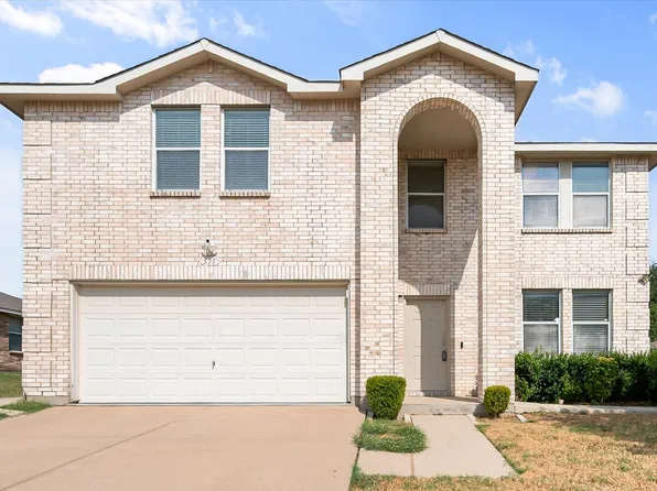 511 Travis Ranch Trl, Arlington, TX 76002