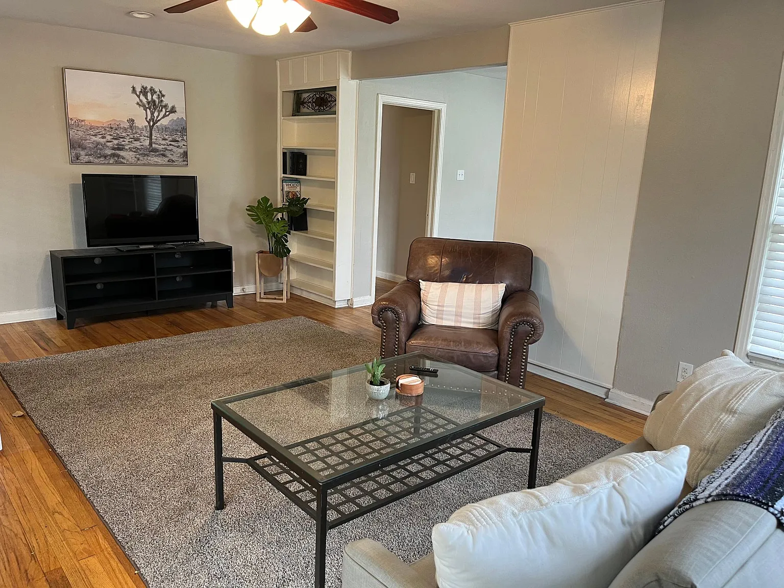 5 bed, 1856 sqft, $2,600 — Photo 4