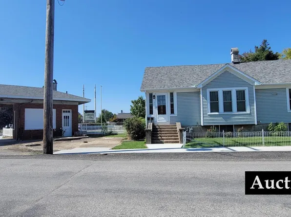 801 W Main St, West Frankfort, IL 62896