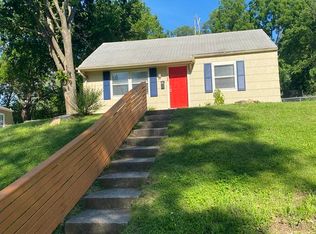 2909 S 52nd St, Kansas City, KS 66106