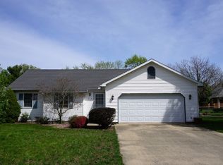 316 N 35th St, Mattoon, IL 61938