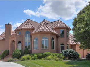 13707 Cuming St, Omaha, NE 68154