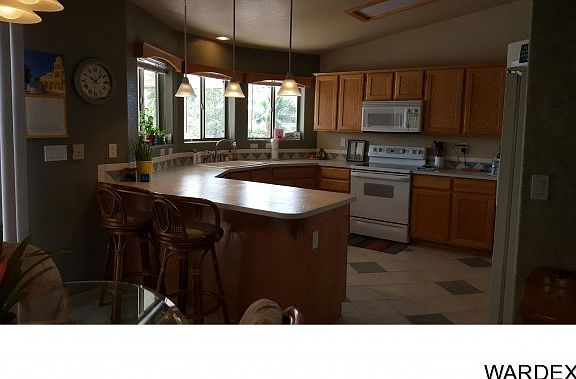 5th image of 3110 Newport Dr