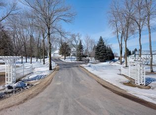 19124 285th St, Shafer, MN 55074